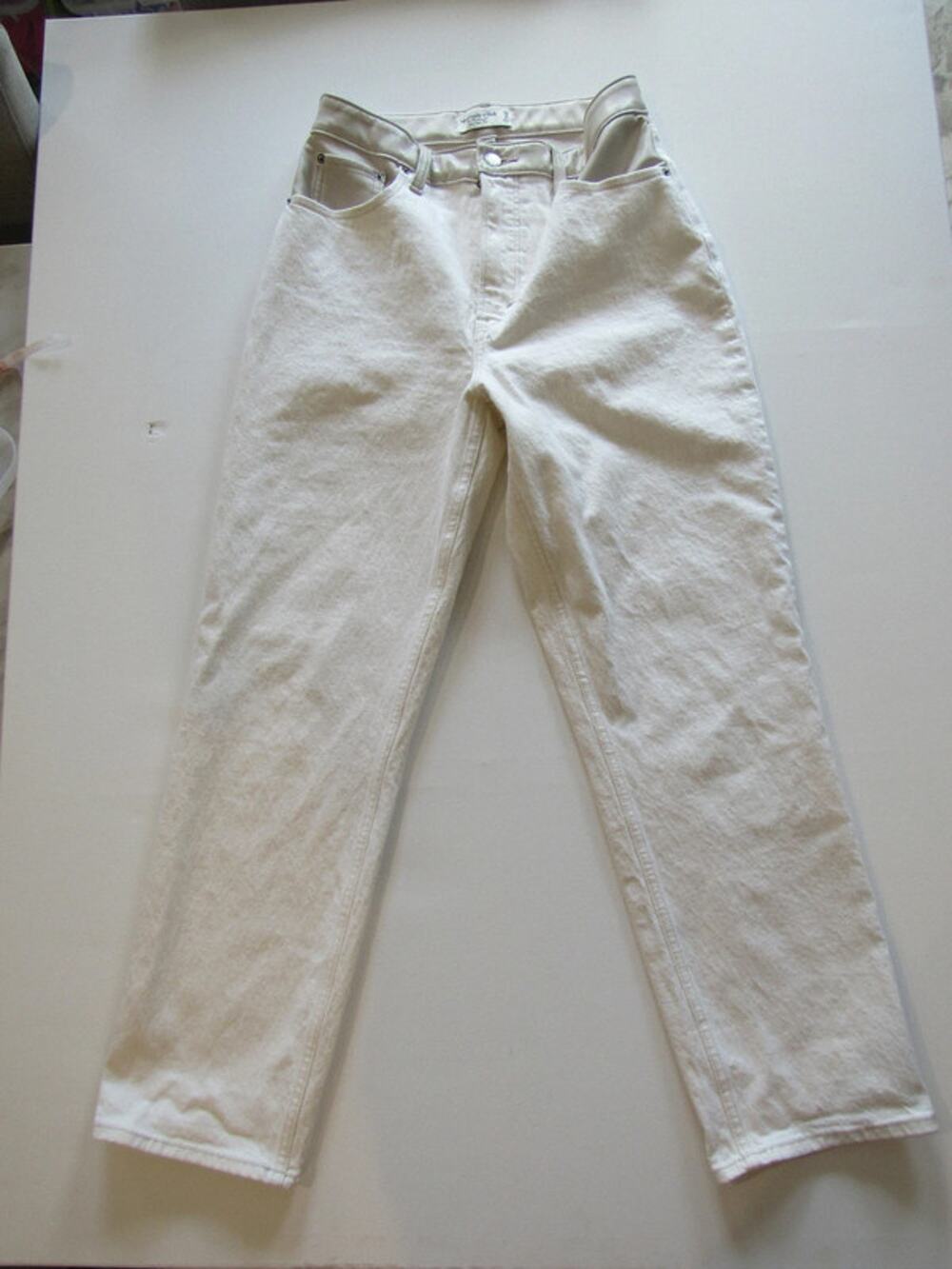 Abercrombie & Fitch Ultra Hi-Rise Straight Jeans